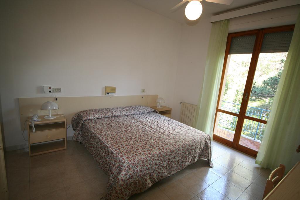 Albergo Le Sorgenti เคียนเชียโนแตร์เม ภายนอก รูปภาพ