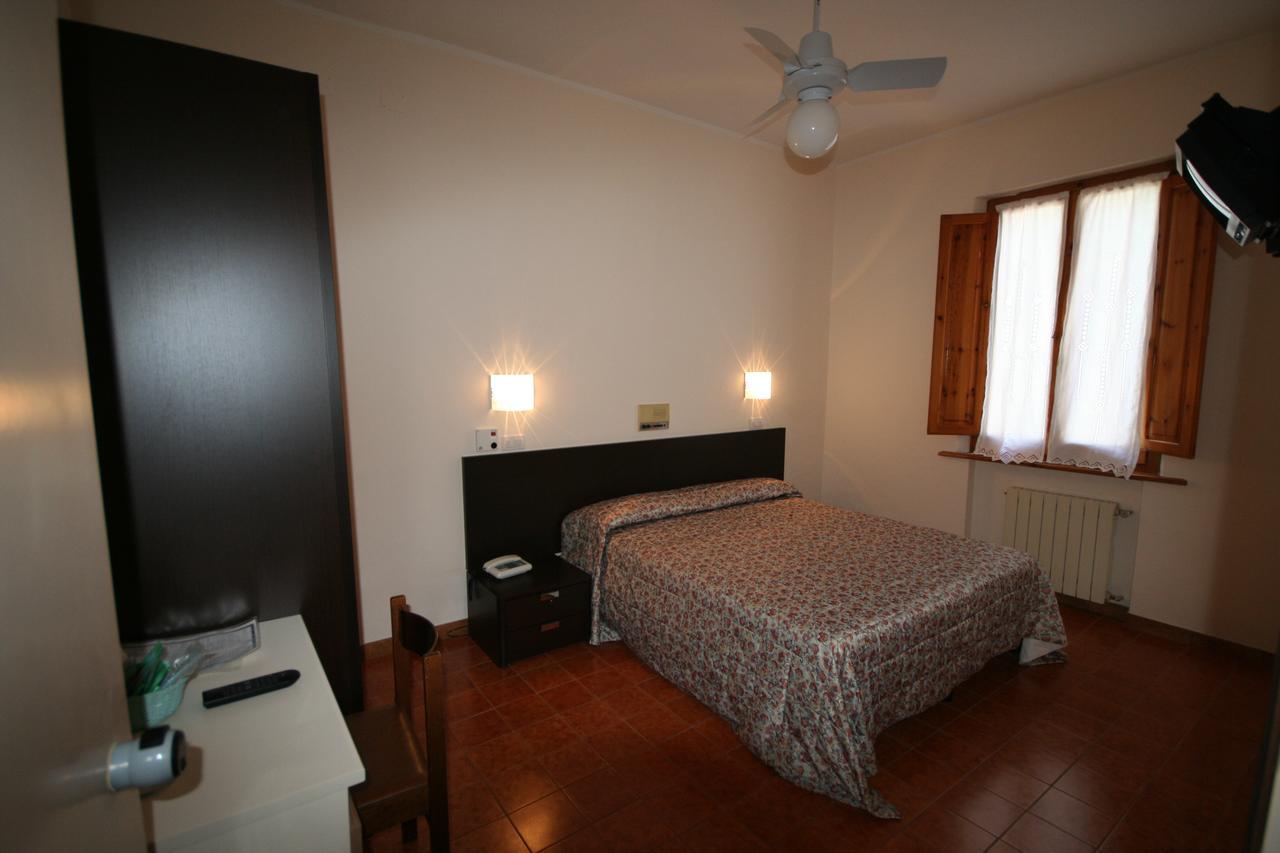 Albergo Le Sorgenti เคียนเชียโนแตร์เม ภายนอก รูปภาพ