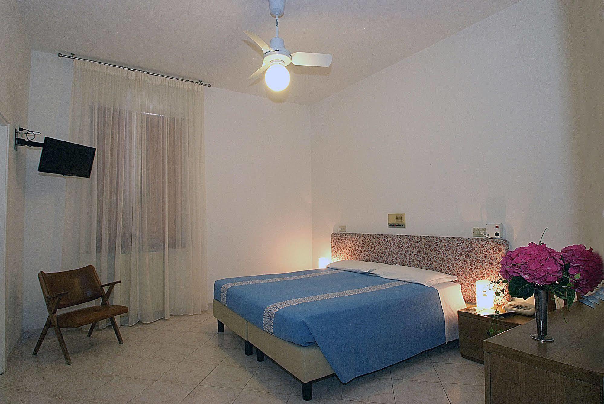 Albergo Le Sorgenti เคียนเชียโนแตร์เม ภายนอก รูปภาพ